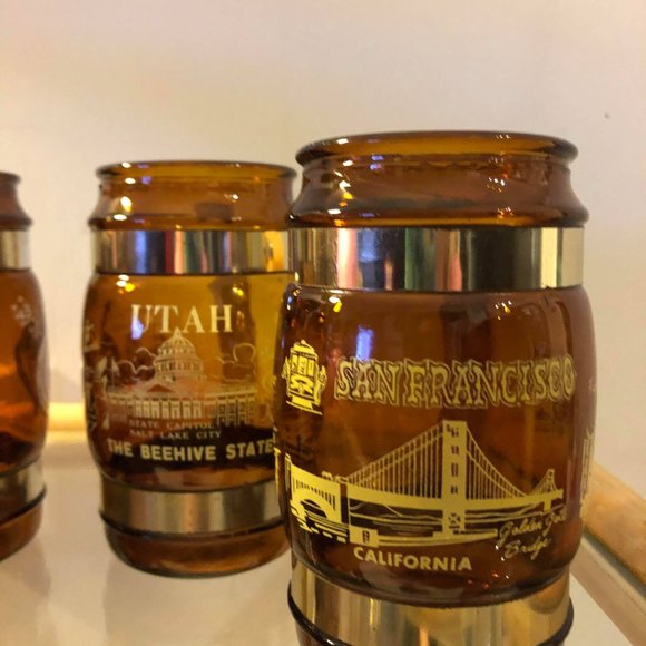 Vintage Glass souvenir mugs - Picture 3 of 8